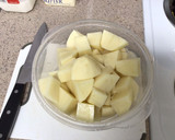 A picture of step 2 of Mashed Potatoes.