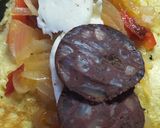 Foto del paso 2 de la receta: Omelette de Morcilla, Queso y Cebolla