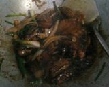 Foto langkah ke 5 dari resep Ayam Kecap Lada Hitam.
