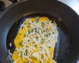 A picture of step 5 of ★ Easy snacks made with rice paper ★.