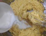 Foto langkah ke 4 dari resep Muffin Tape Keju Panggang.