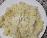 صورة لخطوة 2 من وصفة اصابع البطاطا 🥔🥔 محشوة بالجبن