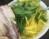 Hình bước làm 2 của món Gỏi xoài khô mực