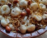 पोहे की नमकीन (Pohe ki namkeen recipe in hindi) रेसिपी चरण 4 फोटो