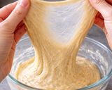 Foto langkah ke 8 dari resep Donat Lembut Dengan White Ring.