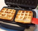 A picture of step 6 of Hot Sandwiches in a Waffle Maker — A Quick 3-Minute Breakfast! 🧇🥪.