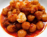 Foto del paso 7 de la receta: Garbanzos con bacalao a la sobrasada