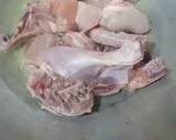 A picture of step 1 of Chicken karhai.