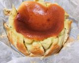 Foto langkah ke 9 dari resep Basque Burnt Cheesecake Matcha.