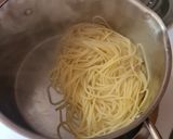A picture of step 3 of Spaghetti with roasted tomato and mushroom sauce.