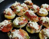 A picture of step 4 of Potatoes pizza bites.