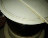 A picture of step 3 of Plain Banana shake.