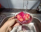 Foto langkah ke 2 dari resep Teh Kulit Buah Naga.