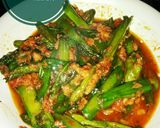 Foto langkah ke 5 dari resep Genjer tumis sambal terasi.