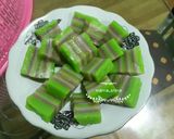 Foto langkah ke 6 dari resep Kue Lapis Sagu Susu #iritbahan #RabuBaru #cookpadcommunity.