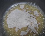 A picture of step 2 of Wheat flour Halwa (sheera).