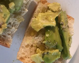 Foto del paso 2 de la receta: Mini bocadillo de aguacate y anchoas de L'Escala