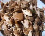 Foto langkah ke 1 dari resep Nasi goreng ayam semur.