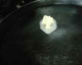 A picture of step 2 of Bread Masala Upma.