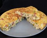 Foto del paso 3 de la receta: Tortilla crujiente de repollo pimiento y jamón
