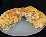 Foto del paso 3 de la receta: Tortilla crujiente de repollo pimiento y jamón