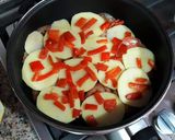 Foto del paso 3 de la receta Brecas en un guiso sudado, con patatas y tomates