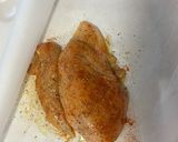 Foto del passaggio 1 della ricetta Affettato di pollo speziato in friggitrice