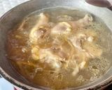 รูปขั้นตอนการทำที่ 6 ของ ซุปมันฝรั่งน่องไก่ติดสะโพก