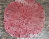 বীটরুট টরটি লা চিপস (beetroot tortilla chips recipe in Bengali) রেসিপির ধাপ 2 ছবি