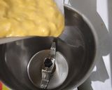 A picture of step 3 of MangoIceCream.