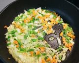 Foto del paso 2 de la receta: Alcachofas con verduritas y jamón