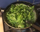 Foto del paso 2 de la receta: Fettuccine de espinaca con espinacas salteada🥬