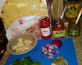 A picture of step 2 of Pesto Flatbread Pizza.