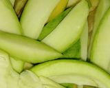 A picture of step 1 of Onion Mango Instant pickle.