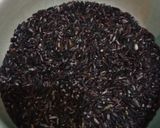 Foto langkah ke 1 dari resep Bubur Ketan Hitam pakai Presto.