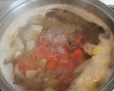 Foto del paso 3 de la receta: Caldo de huesos y verduras