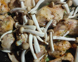 Foto del paso 3 de la receta: Arroz con pollo, conejo y setas