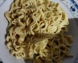 Foto langkah ke 2 dari resep Mie Goreng Pedas.