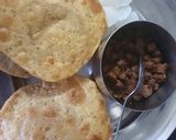 A picture of step 5 of Black chana with puri.