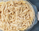 Foto del paso 5 de la receta: Plumas con Bacalao y alioli gratinado