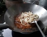 รูปขั้นตอนการทำที่ 7 ของ ผัดไหลบัวกุ้งสด