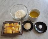 A picture of step 1 of Fermented Cassava Fritter (Tape Goreng).