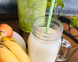A picture of step 2 of Banana shake.