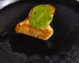 A picture of step 4 of Vada pav bruschetta.