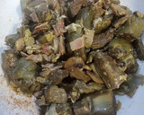 Foto del paso 5 de la receta: Revuelto de alcachofas con champiñón y bacon ahumado