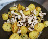 Foto del paso 8 de la receta: Papas fritas a la manteca con champiñones