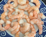 Foto del paso 1 de la receta: Cazuelita de rape y salmón con langostinos