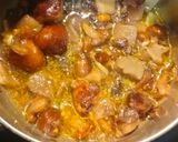 Foto del paso 1 de la receta: Chuleta de Sajonia con Setas y Champiñones en su jugo con Queso