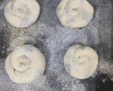A picture of step 9 of Onion cake.