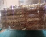 Foto del paso 2 de la receta: Torta de galletas con relleno de crema mocca y pecanas